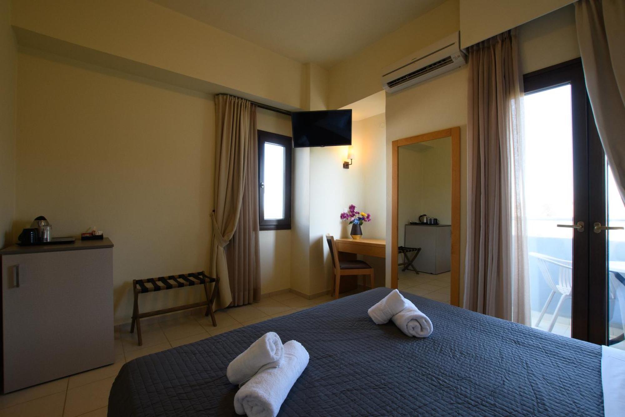 Dimitra Hotel & Apartments By Omilos Hotels Kokkini Hani Exterior photo